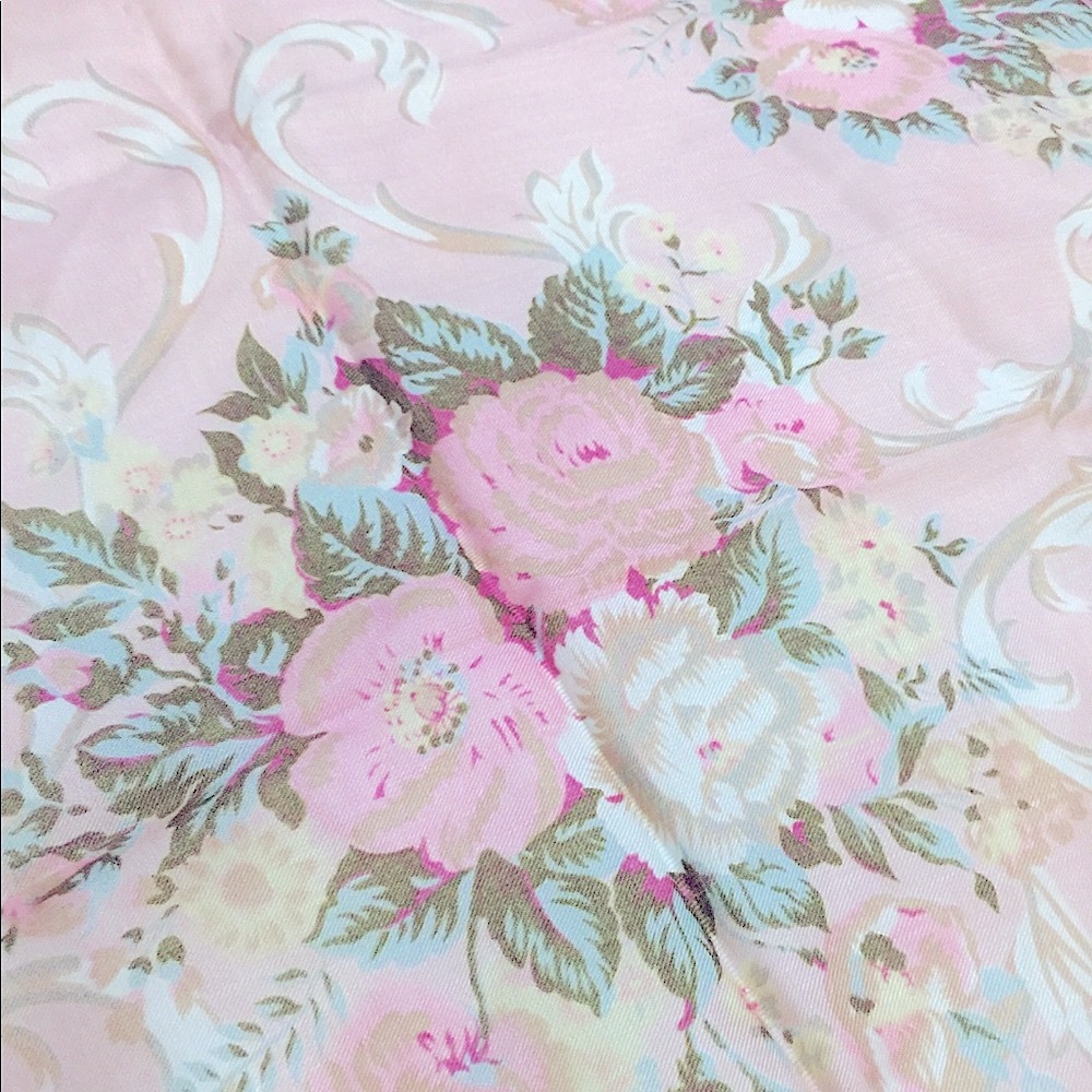 🌸 Glam Feminine Dainty Floral Square Scarf Soft Pastel Pink+Sage Green Floral